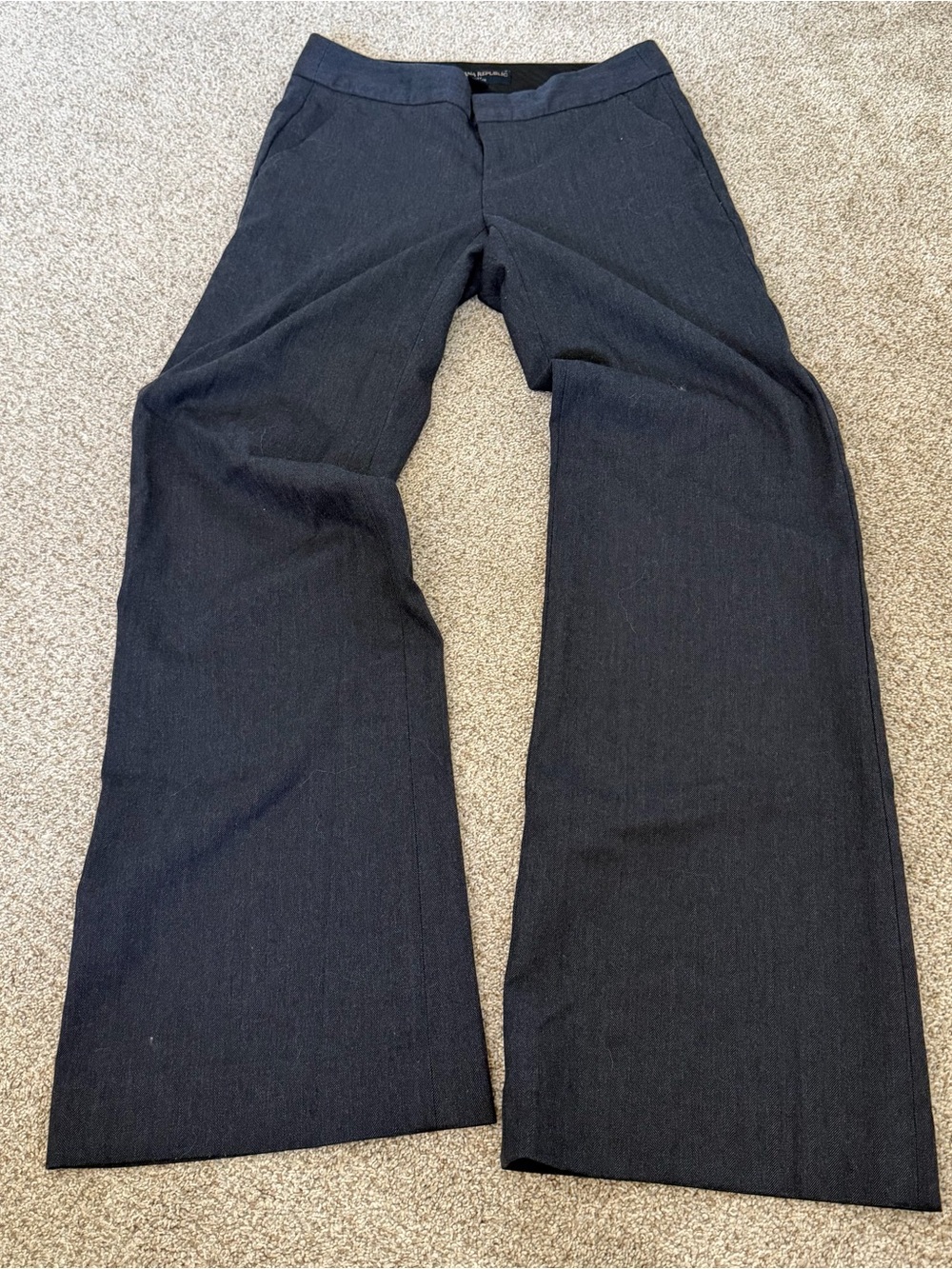 Y2K vintage Banana Republic women’s Wide-Leg Dress Pants in Dark Gray